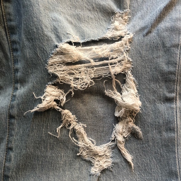 Universal Thread - Picture 9 of 12